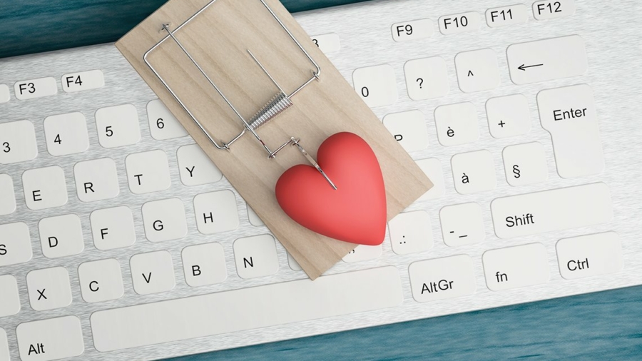 1140-heart-trap-keyboard.web_